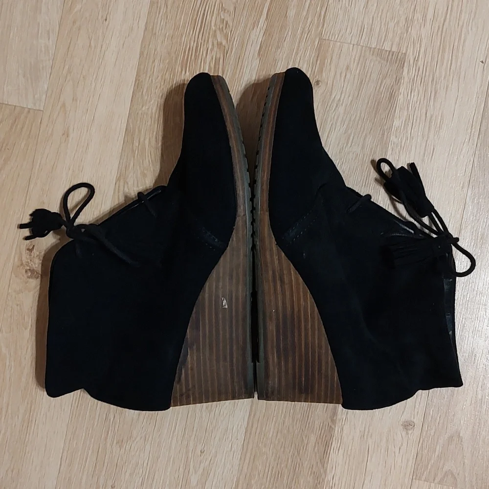Dr. Scholl's Womens Dakota Faux Suede Wedge Booties Black Lace-up Tassels Size 6